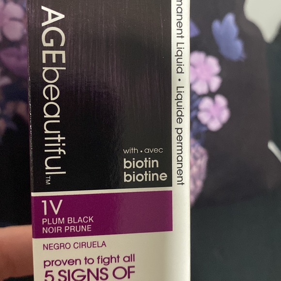 Plum Black, Agebeautiful - Picture 2 of 2